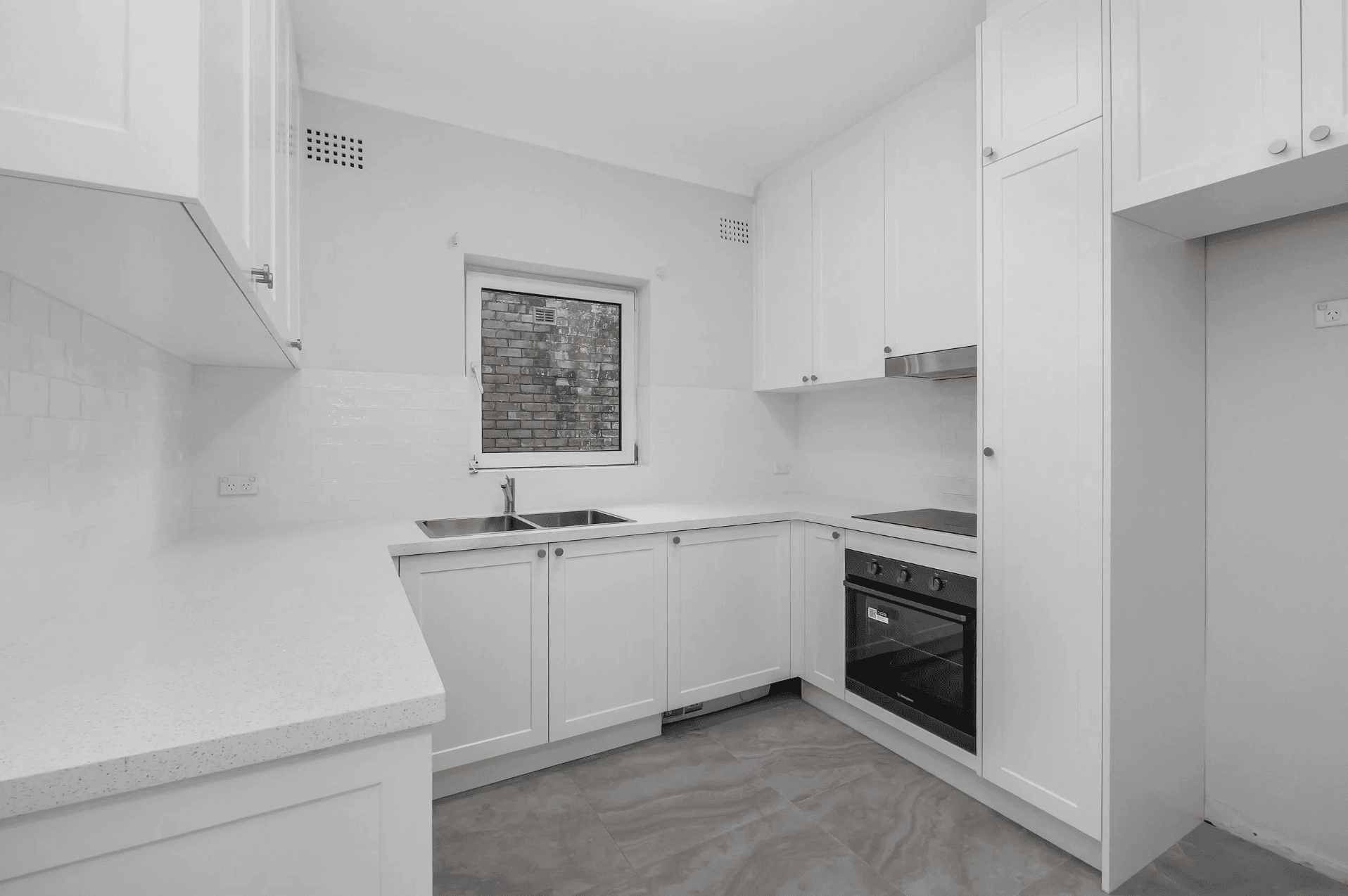 10/2-14 New South Head Road - Image 2