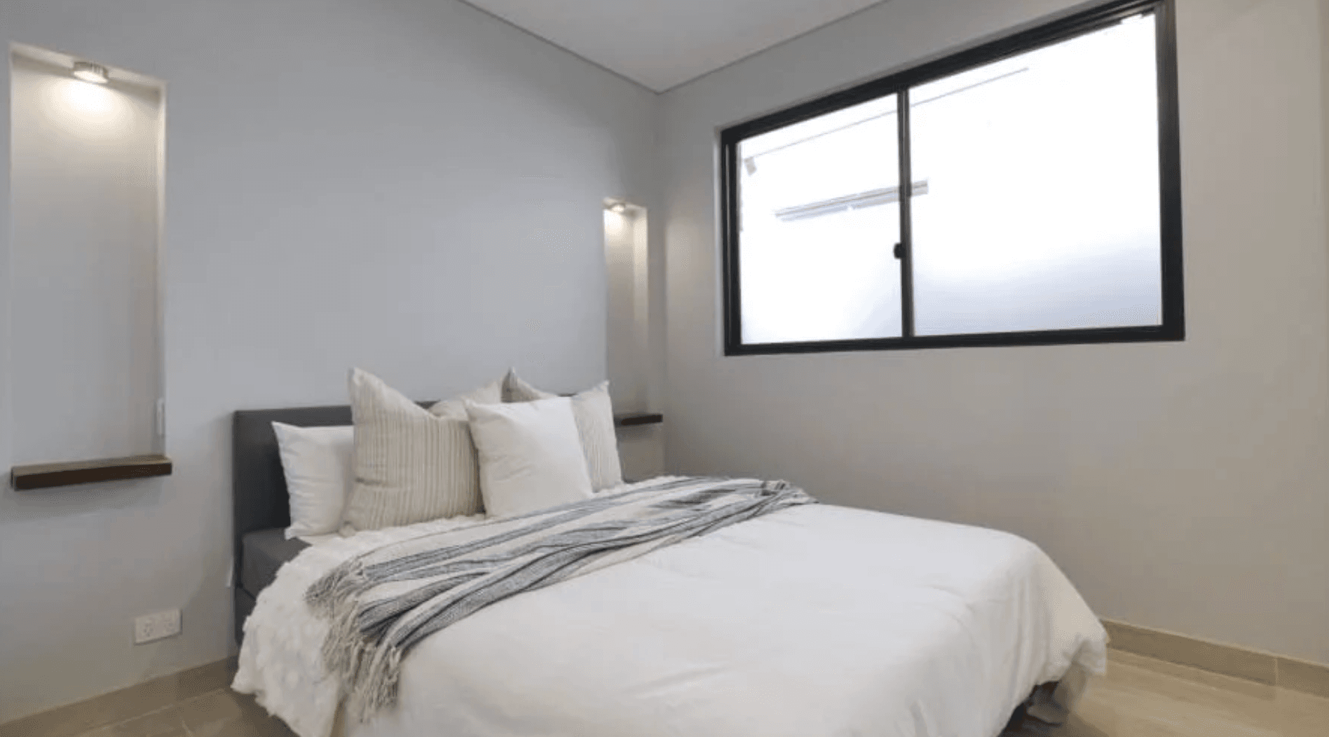 2/5 Canberra Street - Image 4