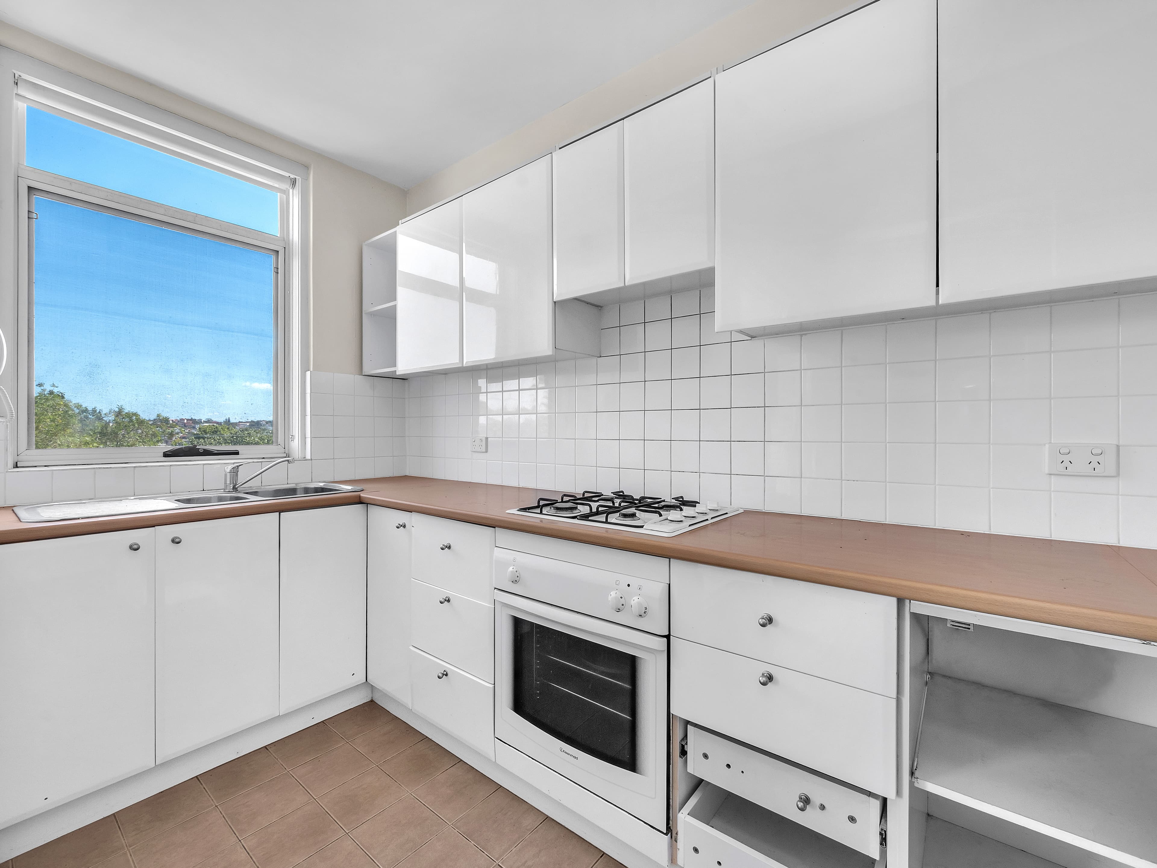 26/73 Broome Street - Image 2