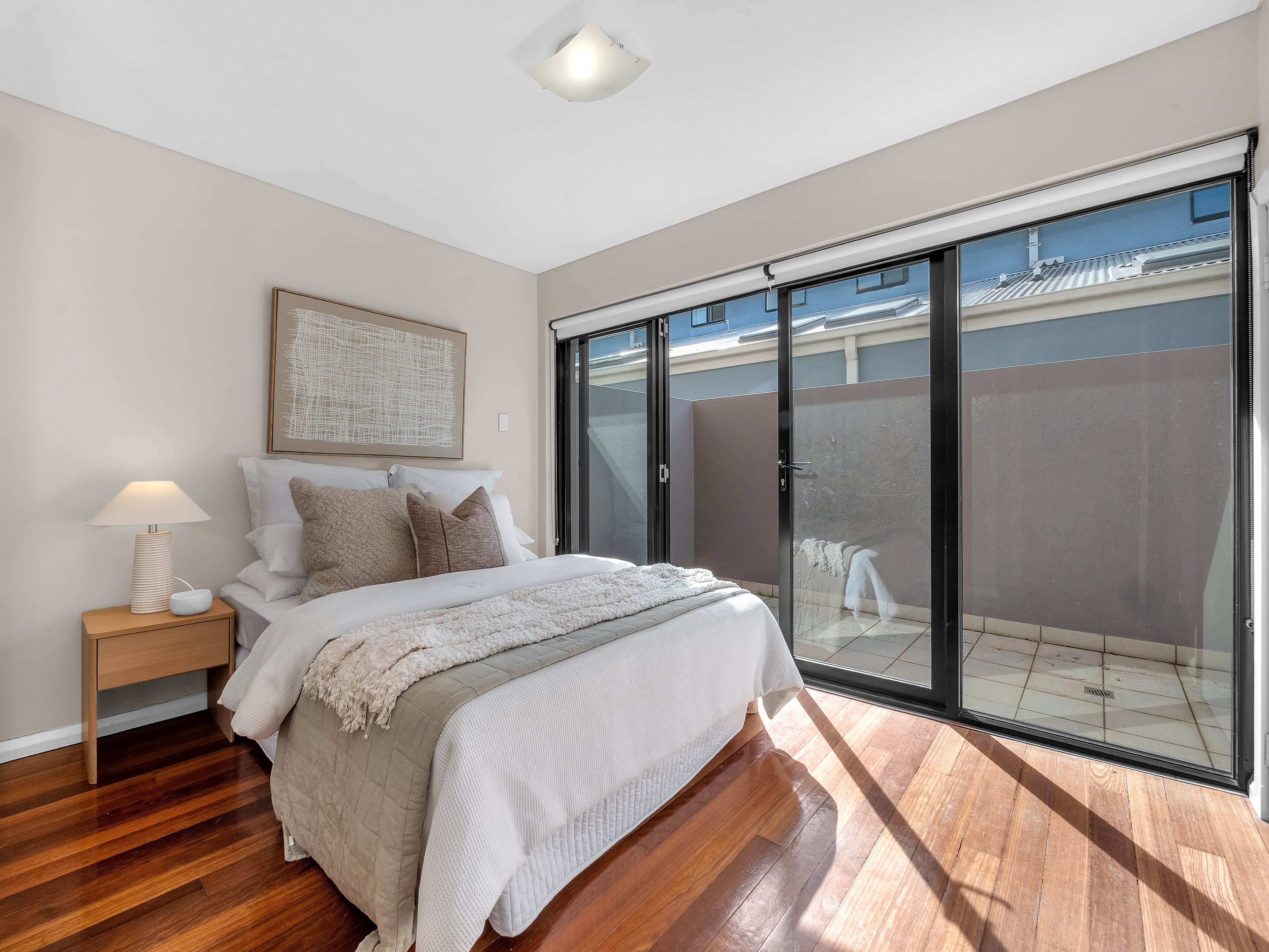 8/3 Hay Street - Image 6