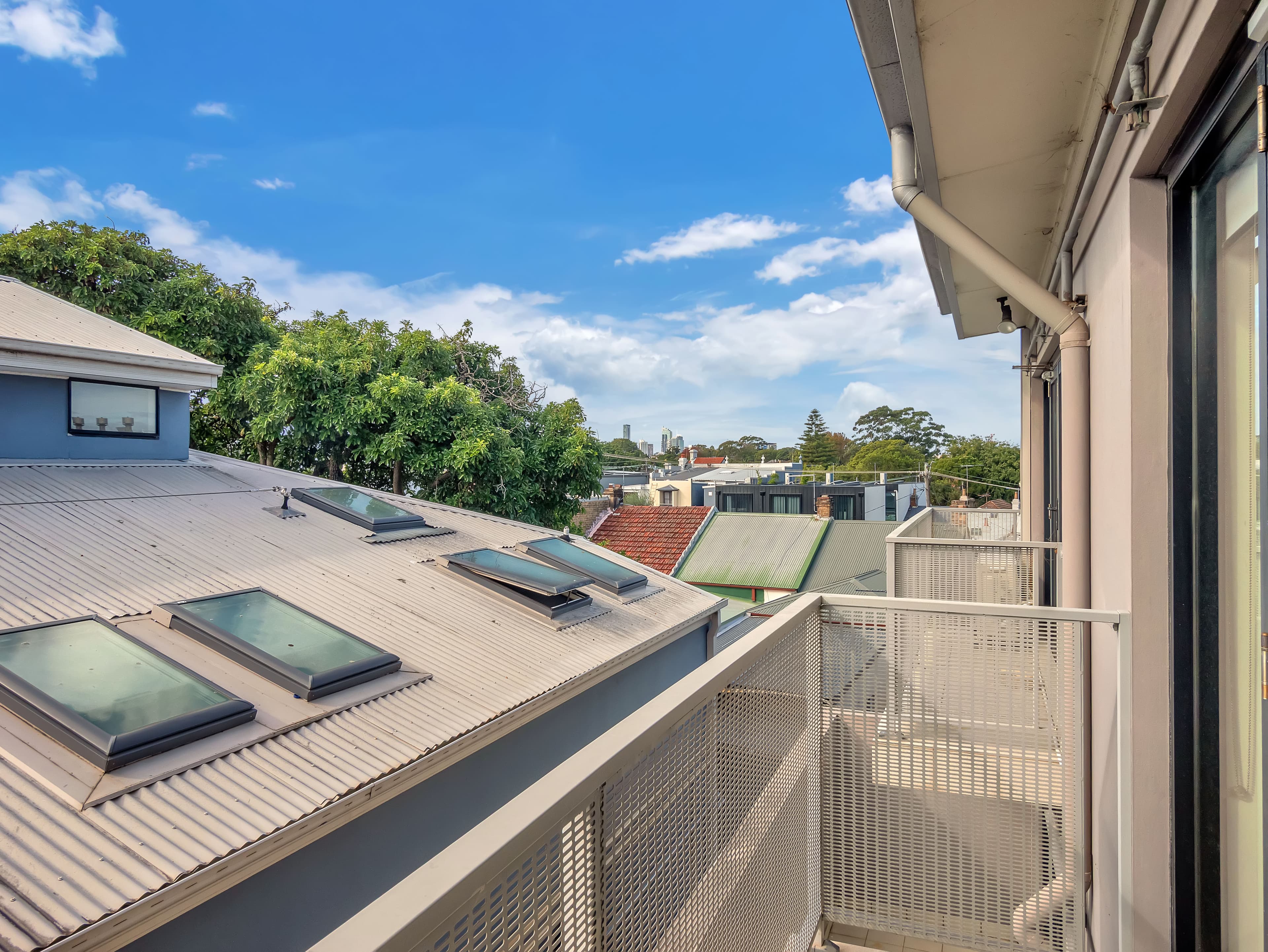 8/3 Hay Street - Image 5