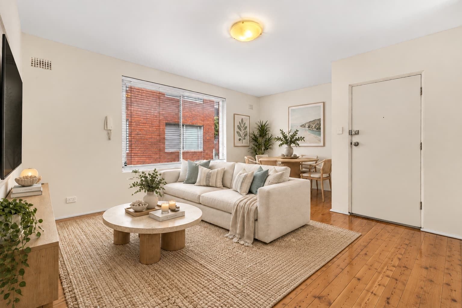 1/3 Brittain Crescent - Image 1